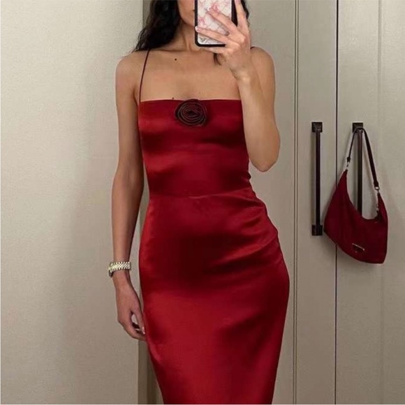 Reformation Frankie Silk Dress in Sangre Rosette Red Floral Maxi Sleeveless NWT - Picture 4 of 6